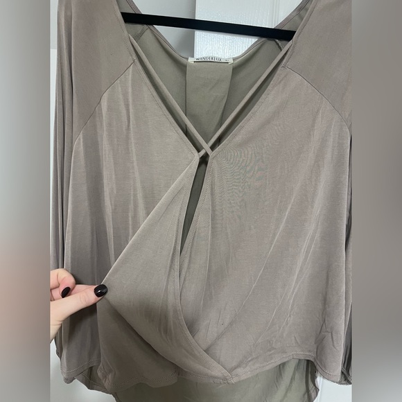 Cross Front Top (Size Large) - Picture 2 of 3